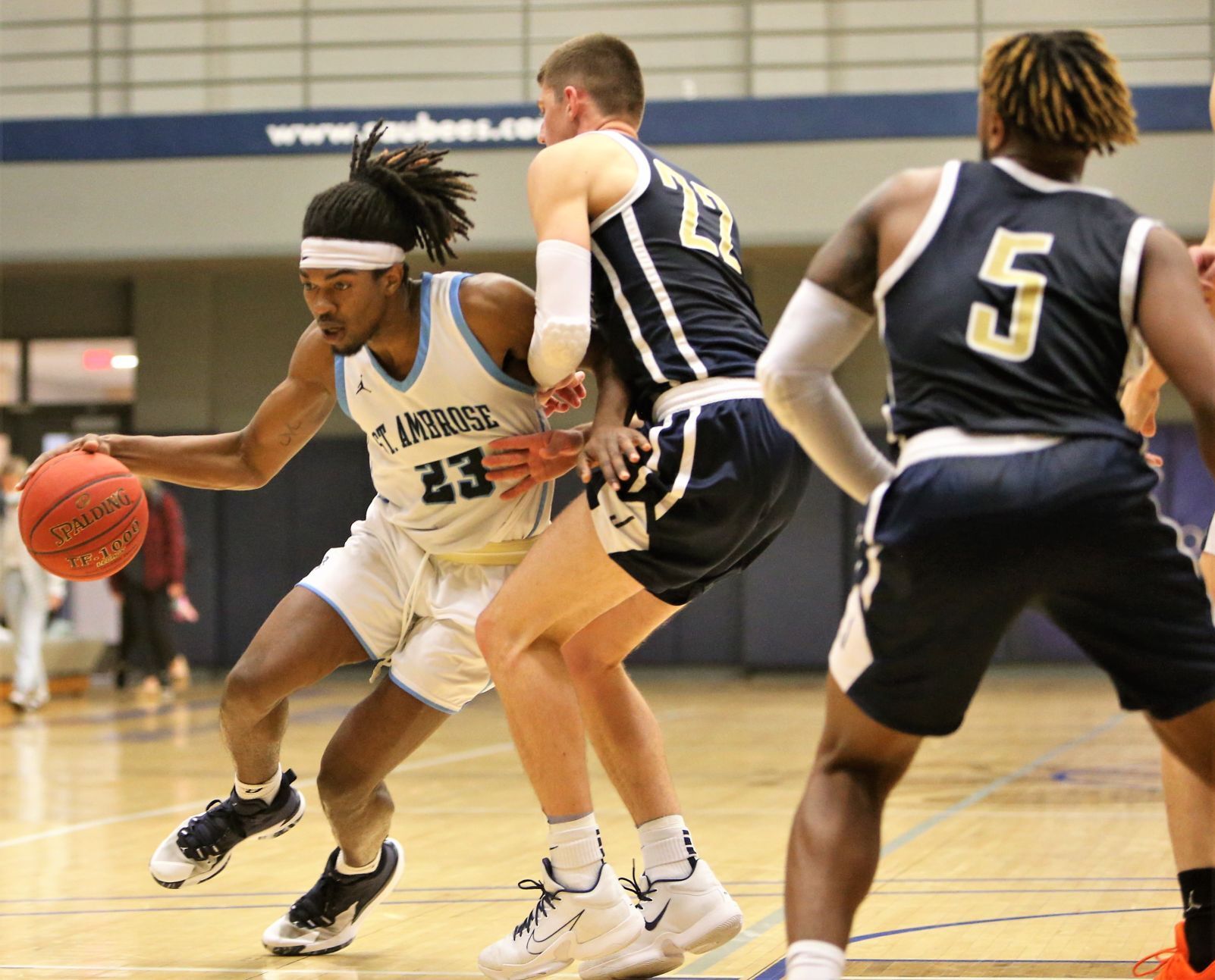 111021-qc-spt-sau judson mens bball20.jpg